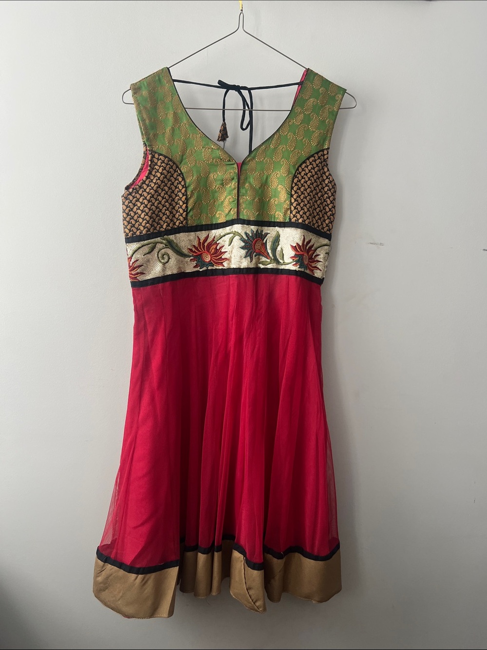 Red and Green Embroidered Sleeveless Mini Dress
